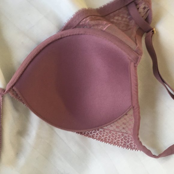 Incredible Victoria's Secret Plunge Padded Purple Mauve Lace Bra 34DD 24551212 - Picture 10 of 14